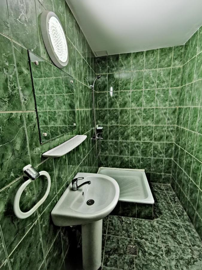 International Recola Motel Băneşti Kültér fotó